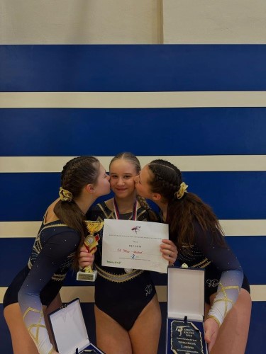 2. liga Nela, Karolína , Tereza - bojujeme