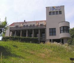 DÉČKO NÁCHOD - STŘEDISKO VOLNÉHO ČASU